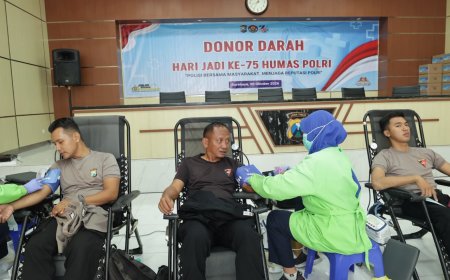 Polda Jatim dan Insan Pers Gelar Donor Darah, Wujud Sinergi Kemanusiaan di Hari Jadi ke-75 Humas Polri